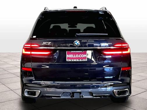 2026 BMW X7 xDrive40i