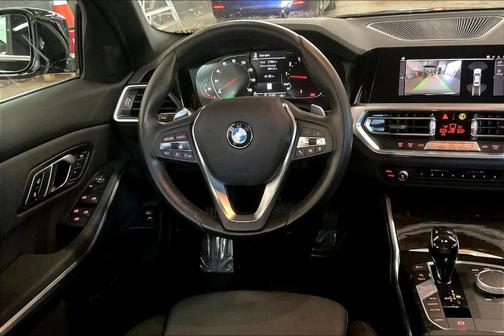 2021 BMW 330 i