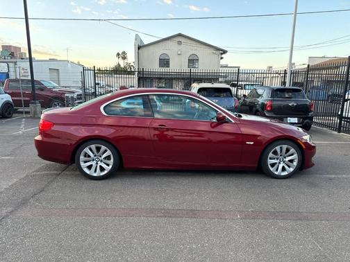 2011 BMW 328 i