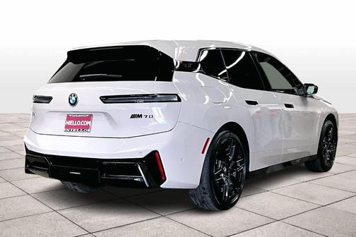 2026 BMW iX M70