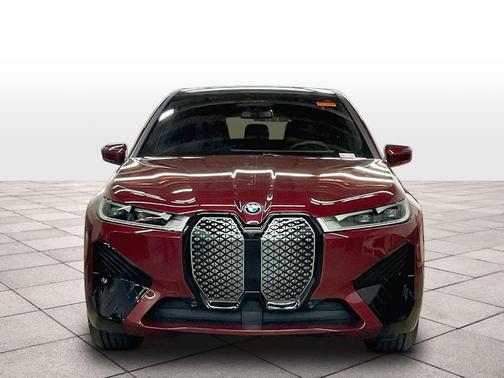 Aventurin Red Metallic 2025 BMW iX xDrive50