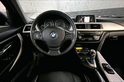 2017 BMW 320 i