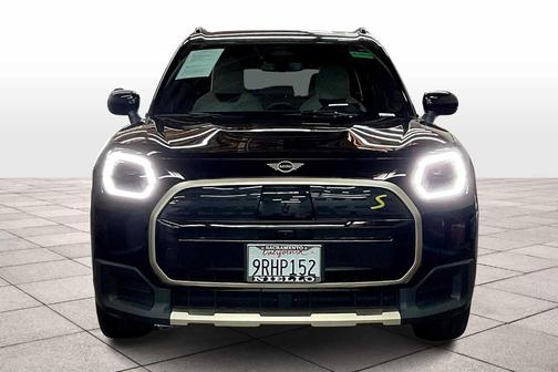2025 MINI Countryman Base