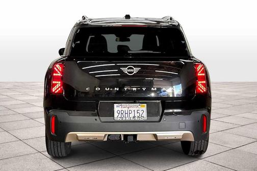 2025 MINI Countryman Base