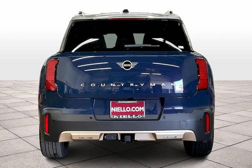 2025 MINI Countryman Base