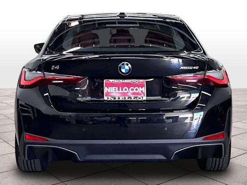 Black Sapphire Metallic 2026 BMW i4 Gran Coupe xDrive40