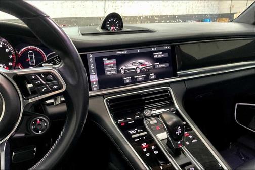 2018 Porsche Panamera Turbo