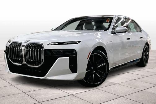 2026 BMW 750e xDrive