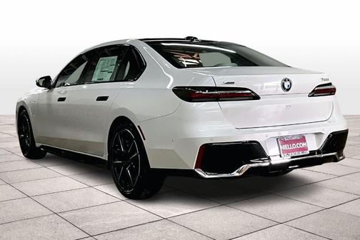 2026 BMW 750e xDrive