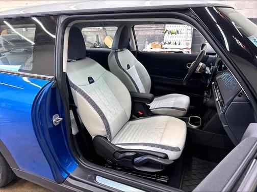 Blue Metallic 2026 MINI Hardtop S