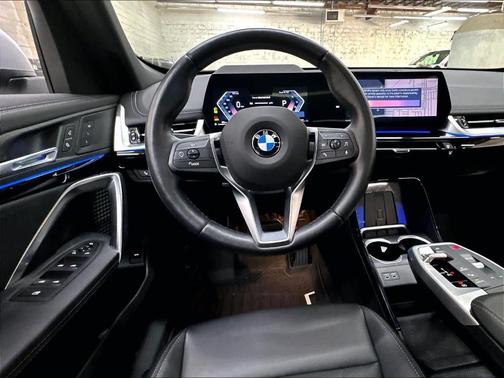 Mineral White Metallic 2024 BMW X1 xDrive28i