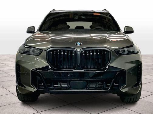 Manhattan Green Metallic 2026 BMW X5 xDrive40i