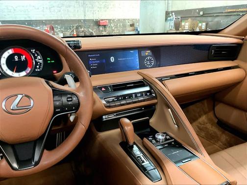 Infrared 2023 Lexus LC 500 Base