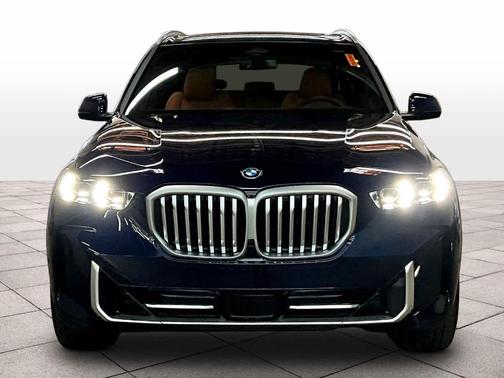 Tanzanite Blue II Metallic 2026 BMW X5 PHEV xDrive50e