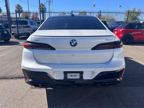 2023 BMW 760 760i xDrive
