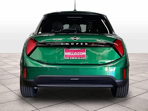 British Racing Green IV Metallic 2026 MINI Hardtop S