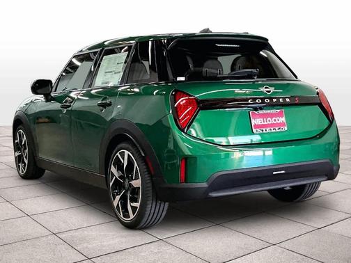 British Racing Green IV Metallic 2026 MINI Hardtop S