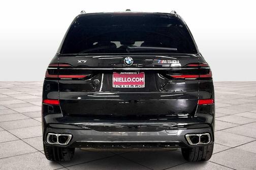 2026 BMW X7 M60i