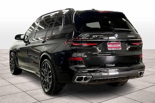 2026 BMW X7 M60i