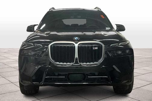 2026 BMW X7 M60i