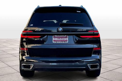 2026 BMW X7 xDrive40i