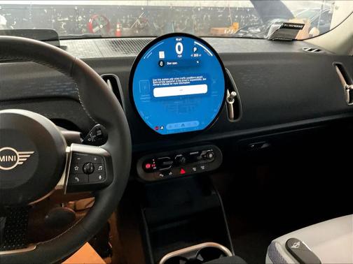 2025 MINI Countryman Base