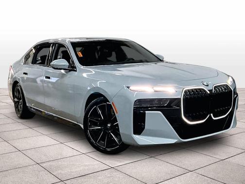 2025 BMW 760 760i xDrive