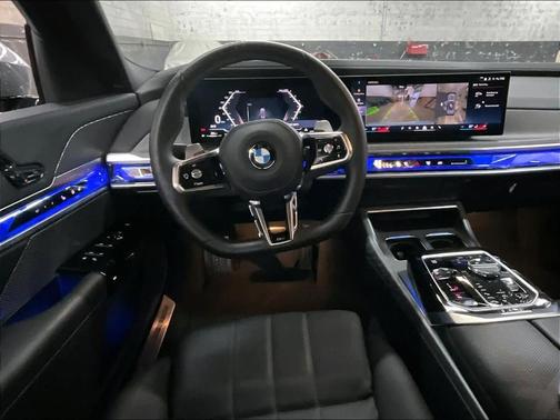 2025 BMW 760 760i xDrive
