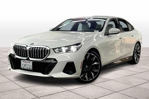 2025 BMW 530 i