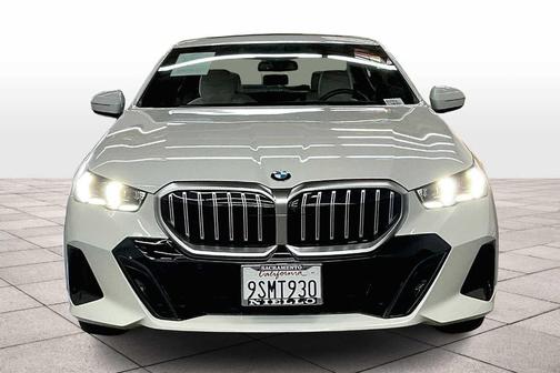 2025 BMW 530 i