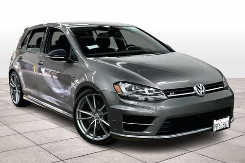 2017 Volkswagen Golf R 4-Door