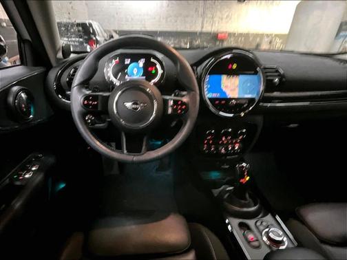 White Metallic 2023 MINI Clubman Cooper S
