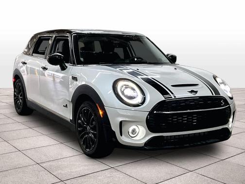 White Metallic 2023 MINI Clubman Cooper S