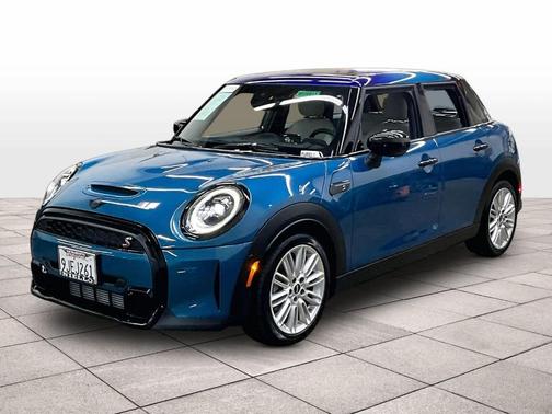 Island Blue Metallic 2024 MINI Hardtop Cooper S