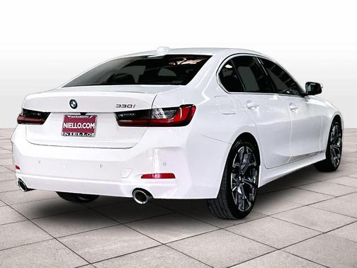 Alpine White 2026 BMW 330 i NA