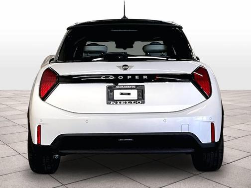 White Metallic 2026 MINI Hardtop S