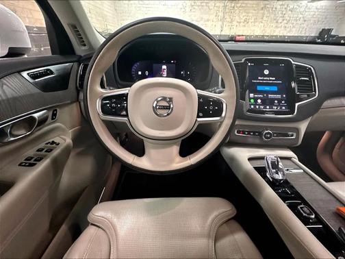 White 2023 Volvo XC90 B6 Ultimate 7-Seater