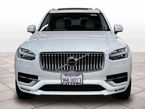 White 2023 Volvo XC90 B6 Ultimate 7-Seater