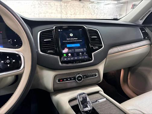 White 2023 Volvo XC90 B6 Ultimate 7-Seater