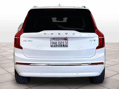 White 2023 Volvo XC90 B6 Ultimate 7-Seater