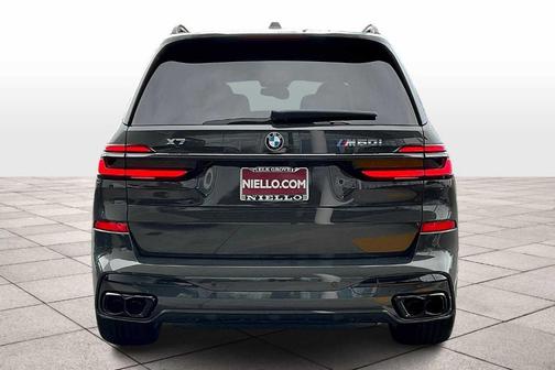2026 BMW X7 M60i