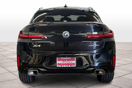 2022 BMW X4 xDrive30i