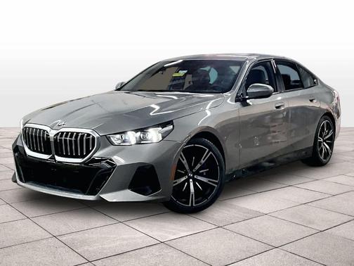 2025 BMW 540 i xDrive