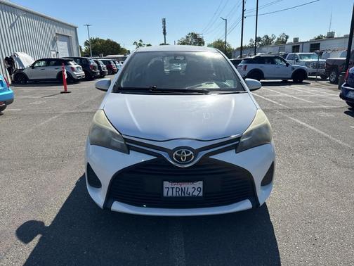 2017 Toyota Yaris L