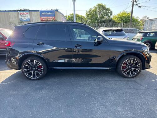 2022 BMW X5 M Base