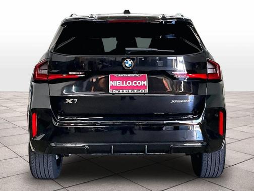 Black Sapphire Metallic 2026 BMW X1 xDrive28i