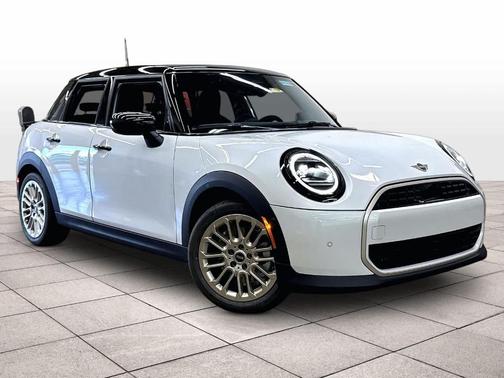White Metallic 2026 MINI Hardtop