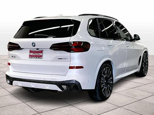 Mineral White Metallic 2026 BMW X5 PHEV xDrive50e