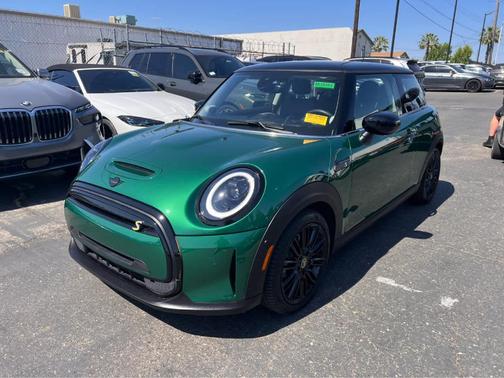 2024 MINI SE Hardtop Cooper