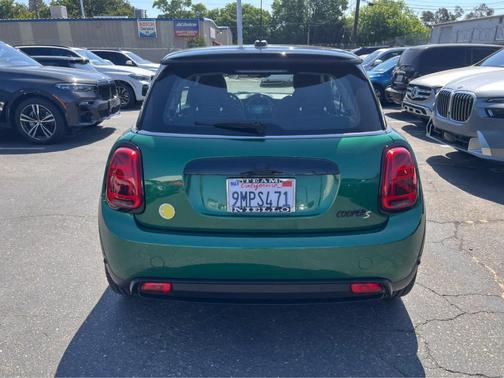 2024 MINI SE Hardtop Cooper